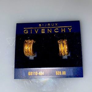 Givenchy silver earnings